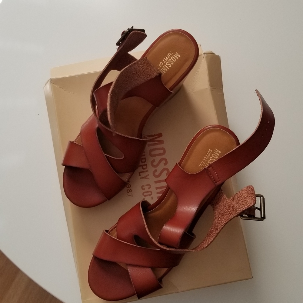 Wedge sandals